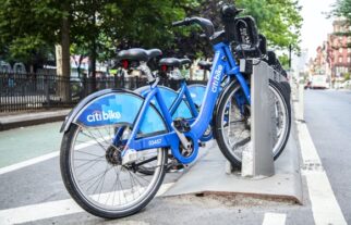 Dominicanos Alto Manhattan esperan del alcalde igual medida al eliminar carril bici en Brooklyn