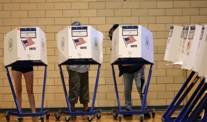 Este sábado es último día para registrarse en proceso electoral NYC; dominicanos participan