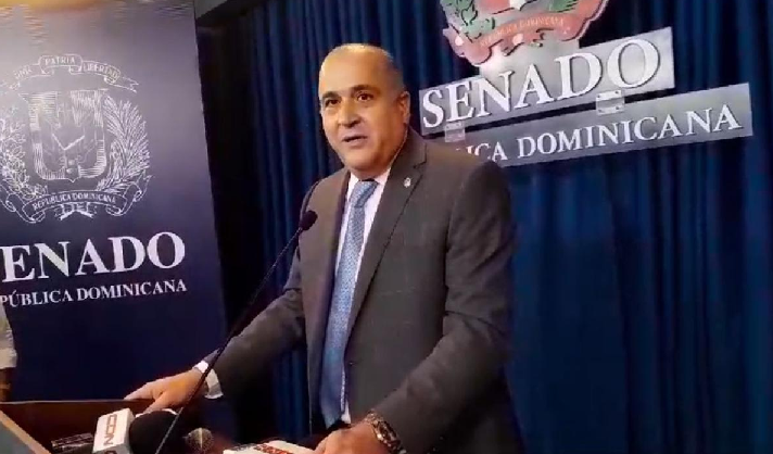 Alexis Victoria Yeb (PRM-MTS) oficializa sus aspiraciones a presidir el Senado de la República