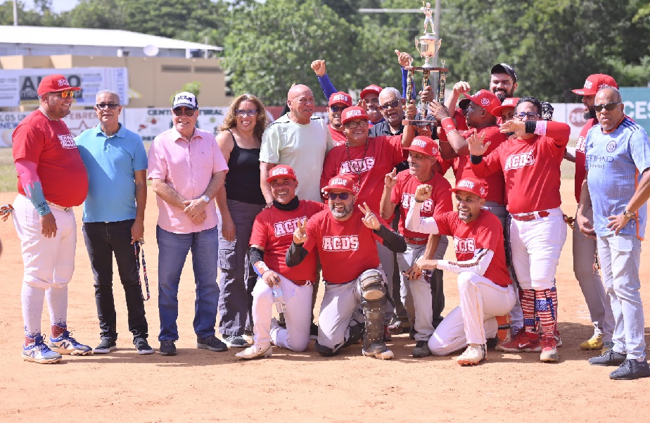 E&E Sports campeón torneo de softbol Liga ACDS