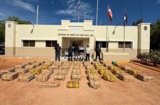 Qué golpe! DNCD ocupa 1,536 paquetes de cocaína en costas de Pedernales; apresan 3 dominicanos y un colombiano