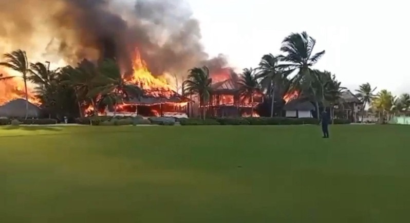 Arde complejo turístico Cap Cana; autoridades activan operativo para sofocar las llamas