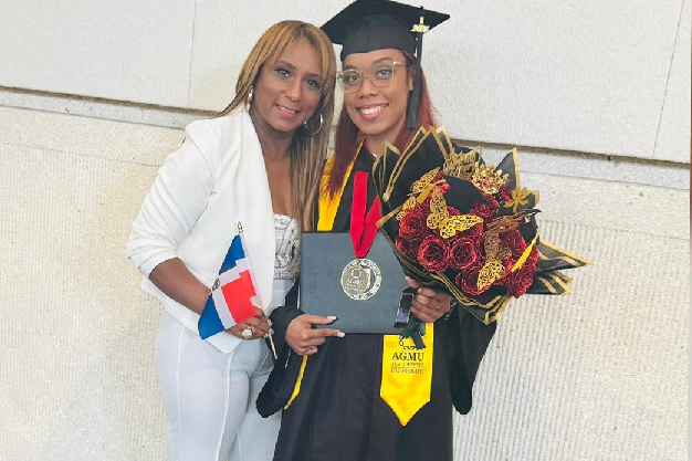 Hija de la periodista Wanda Rojas, se gradúa con máximos honores en la Universidad de la Florida