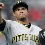 Ex-bigleaguer Edgar Santana lanzará para los Atléticos de Puerto Plata