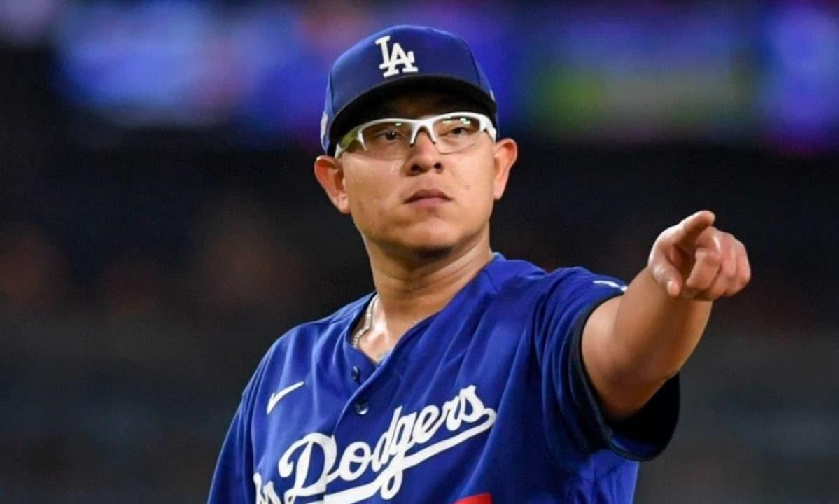 Scott Boras confiado Julio Urías volverá a firmar para Grandes Ligas: 