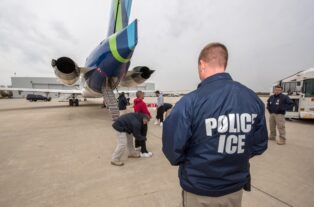 Sugerencia de Trump deportar ciudadanos USA despierta preocupación entre dominicanos Alto Manhattan