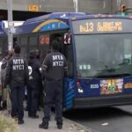 Agentes MTA redoblan presencia paradas buses públicos Alto Manhattan y El Bronx para evitar evasión pasaje