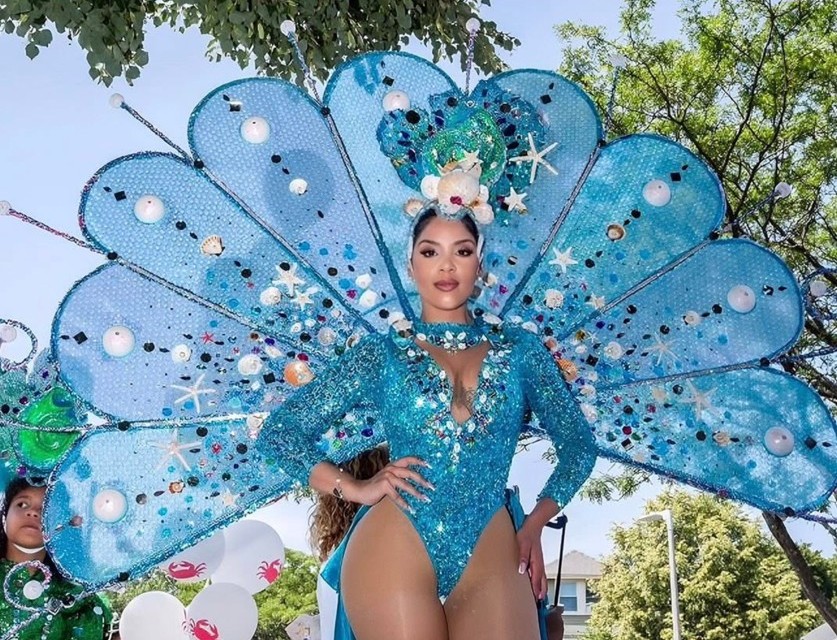 Identidad y tradición: los Carnamares de Río San Juan conquistan la Parada Dominicana en Boston