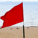 Bandera roja en Puerto Plata y Rio San Juan por efectos de peligroso huracán Erin, ya en categoría 5