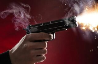 Disparo de fuego amigo hiere policía NYC; en USA van 219 heridos por balas y 49 fallecidos