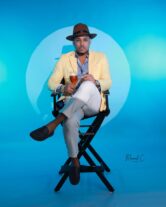 Frain Thomas conquista con su exquisito y elegante bolero moderno