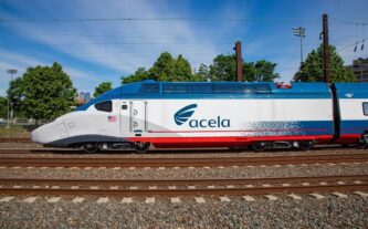 Trenes más rápido en USA inician conexión entre NY y varios estados; dominicanos viajan en los mismos