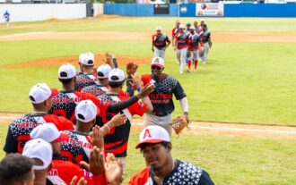 Atléticos de Puerto Plata rompen invicto a Reales de Santiago en Liga de Verano