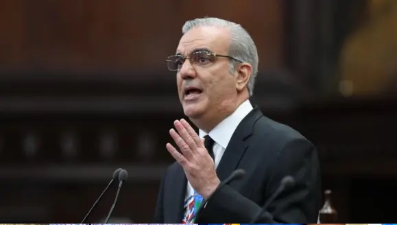 Presidente Abinader promulga el nuevo Código Penal; ley entrará en vigor el próximo año