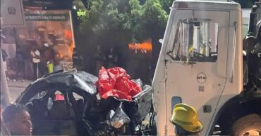 8 muertos y 12 heridos tras choque de camión de basura y camioneta en que viajaban evangélicos salían de culto en Higüey
