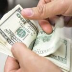 El dolar pa’rriba como un cohete! Este lunes se cotiza a 63.05 pesos por cada uno