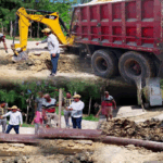 Con apoyo comunitario regidor Santos resuelve problema de aguas negras en comunidad La Tierra y zonas aledañas