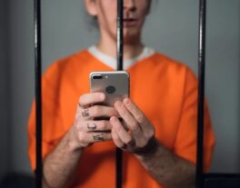 Llamadas telefónicas gratis en cárceles estatales NY; cientos dominicanos guardan prisión