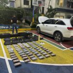 DNCD decomisa 93 paquetes de cocaina en operativos simultaneos en Punta Cana y autopista Duarte