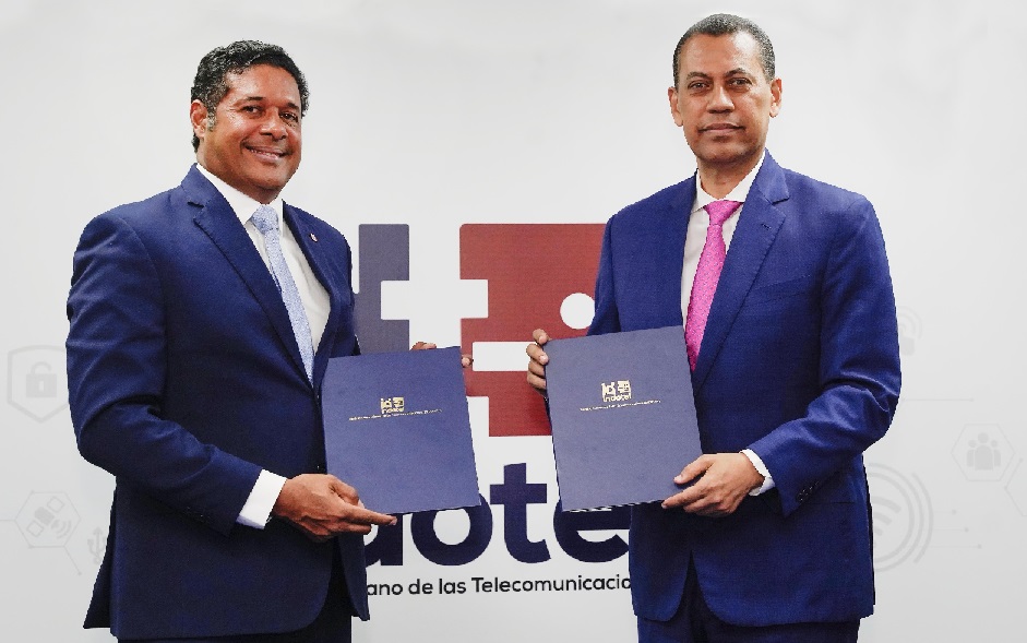 INDOTEL e Internet Society firman convenio promoverá acceso a conectividad e inclusión digital en el país