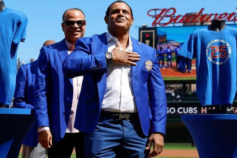 El extoletero dominicano Sammy Sosa es inmortalizado por los Cachorros de Chicago