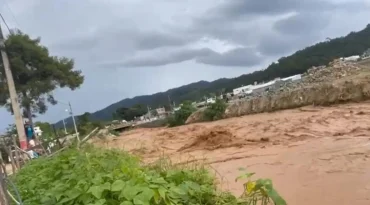 Se desploman tres puentes en Constanza por crecida del río Tireo debido a la lluvia