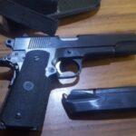 Apresan alumno en escuela de Brooklyn con arma de fuego cargada; decenas dominicanos estudian allí