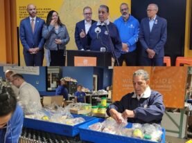 Jueces federales ordenan a Trump seguir financiando cupones de alimentos; Espaillat aplaude decisión