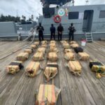Autoridades de RD interceptan lancha en las costas de Baní con 650 paquetes de cocaína