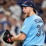 Blue Jays llega a Toronto a ley de un juego para ganar la Serie Mundial tras historico pitcheo del novatoTrey Yesavage