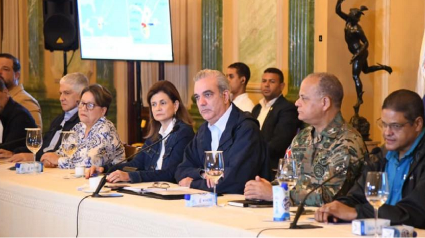 Gobierno llama retorno a la normalidad tras paso de Melissa; suspensión laboral y educativa seguirá en zonas en alerta roja