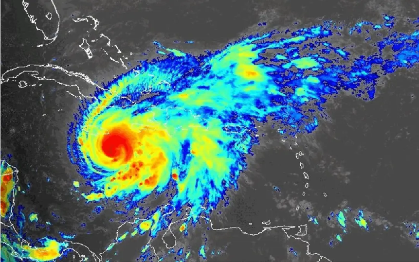 Melissa es ya un huracán categoría 4 con vientos de hasta 220 km/h y lluvias torrenciales para RD de hasta 40 pulgadas