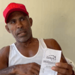 Le llevaron el santo y la limosna! Con el cuento del ticket premiado, tumban con $8 mil a vendedor de cerdo asado en Nagua