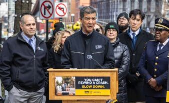 NYC DOT inicia campaña para mejorar seguridad de los peatones