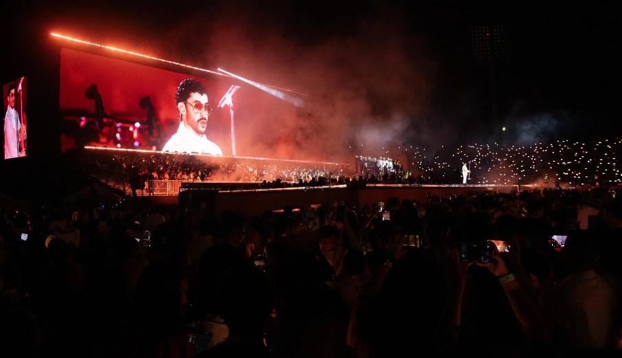 Espectáculo de Bad Bunny en RD atrajo 15 mil turistas y produjo divisas por US$14 millones, según ministro de Turismo