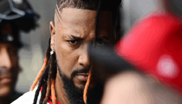 Río San Juan devastado por escándalo envuelve a Emmanuel Clase; pelotero habría viajado a EU a enfrentar la justicia