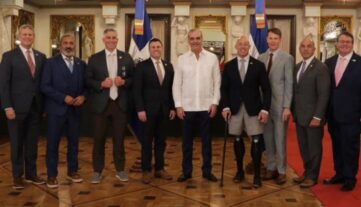 Congresistas de los Estados Unidos de visita en RD hablan tema haitiano con el presidente Abinader y el Congreso