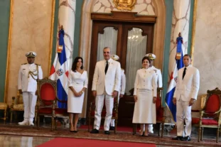 Entrega cartas credencias ante Abinader en el Palacio la nueva embajadora de EE.UU. Leah Francis Campos