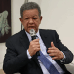 Leonel afirma gobierno PRM está en caída libre;