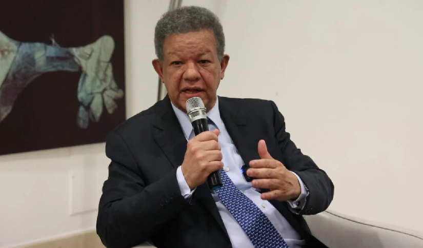 Leonel afirma gobierno PRM está en caída libre; 