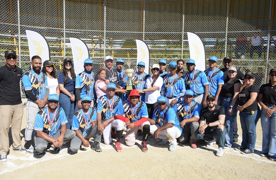 Equipo Mantenimiento se proclama campeón de softbol Cementos Cibao     
