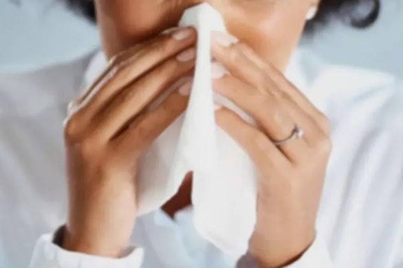 Alarma en NY por récord personas con gripe; miles dominicanos afectados