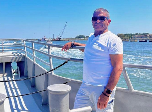 Feliz cumpleaños a Bolivar Frómeta, un riosanjuanero amigo del amigo