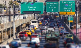 Conductores en USA pierden 49 horas en tráfico con pérdida US$ 9,700 millones; NYC muy impactada