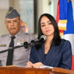 A beber romo por un tubo 7 llaves!! Faride da su 