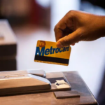 La MetroCard dejará de existir a partir de enero; aumento en puentes y túneles
