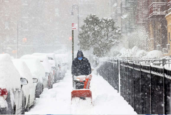 Nueva York en emergencia ante nevada amenaza con inundar calles y carreteras desde este viernes y todo el fin de semana