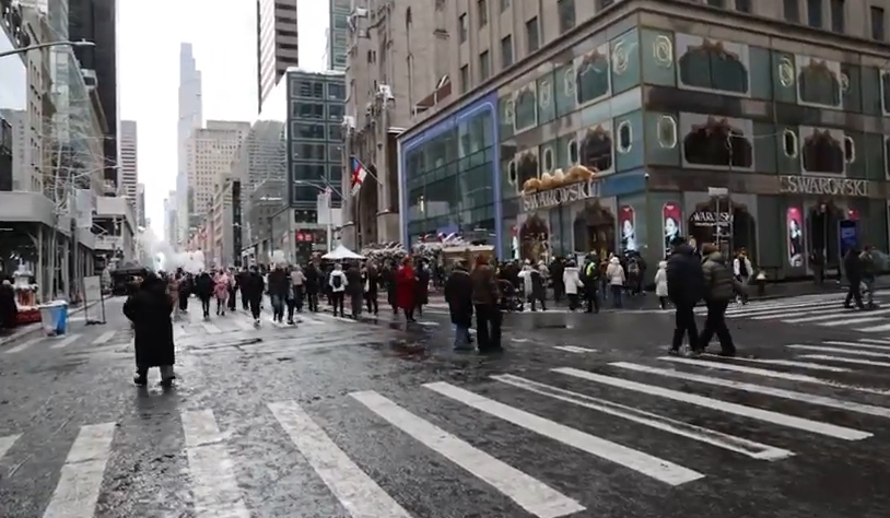 La Quinta Avenida de Nueva York se convierte en peatonal esta Navidad
