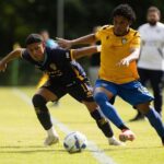 Atletico Pantoja vence 3 goles por 0 al O&M  en duelo capitalino
