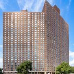 Alarma entre residentes edificio Alto Manhattan por contagio enfermedad legionaria; dominicanos viven en el lugar